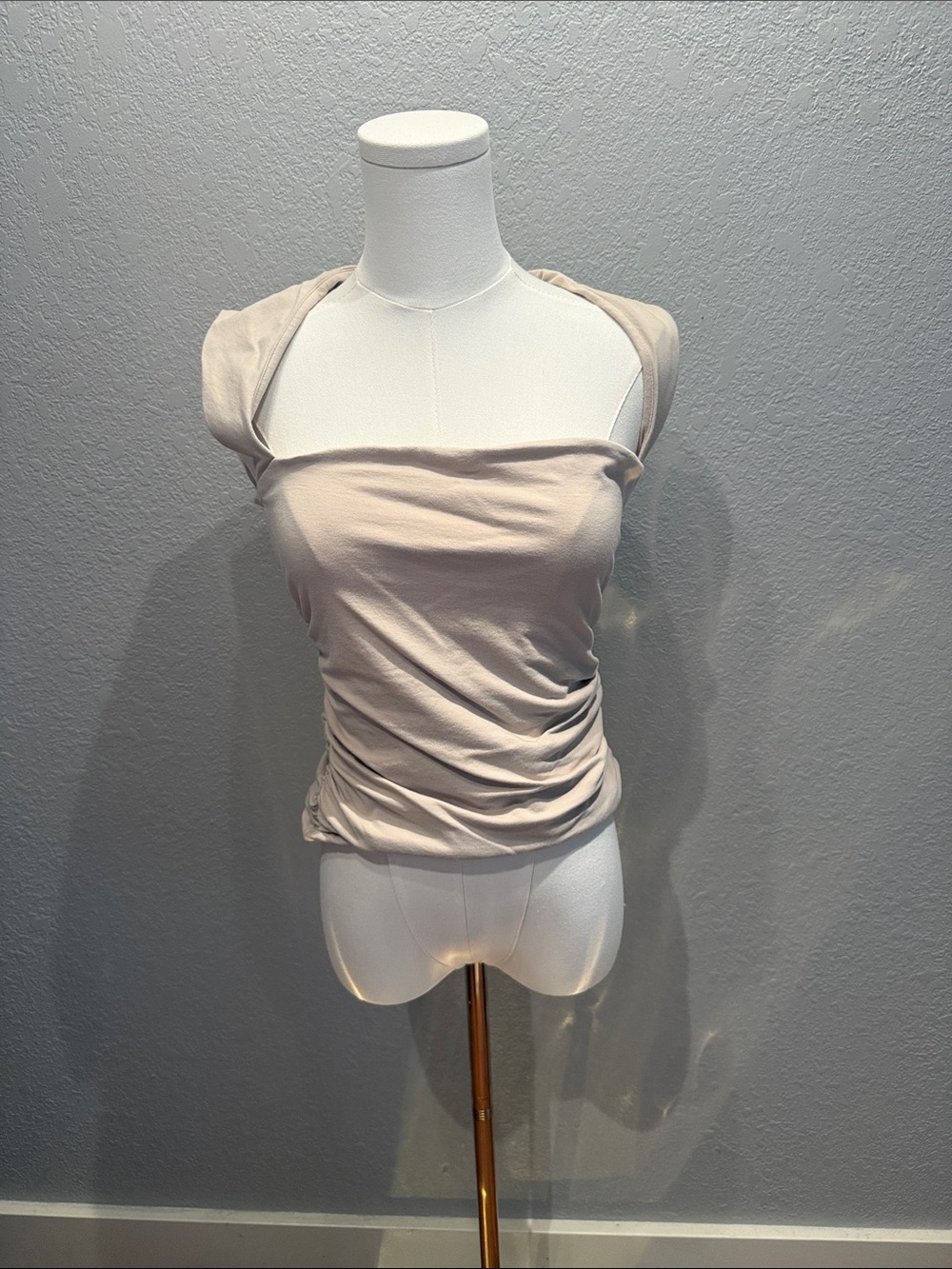 Abercrombie Women's Sleeveless Square Neck Top in Light Beige